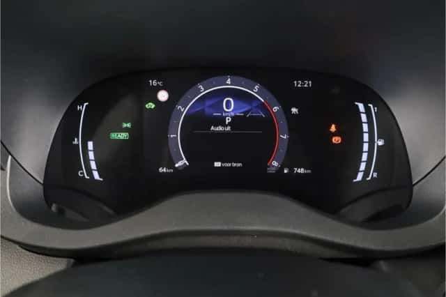 Toyota Yaris_Cross (2025) thumbnail 6