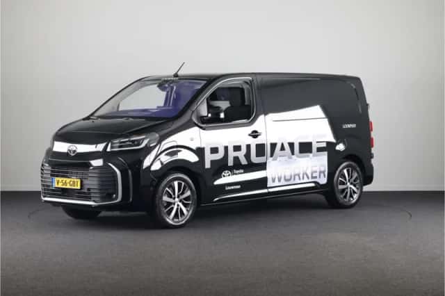 Toyota Proace (2024) thumbnail 1