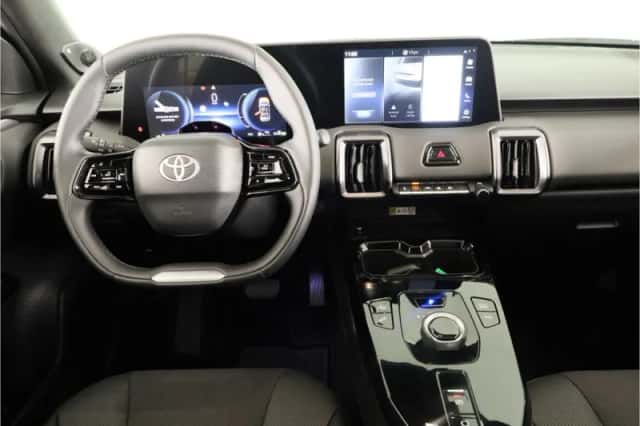 Toyota Urban_Cruiser (2026) thumbnail 4