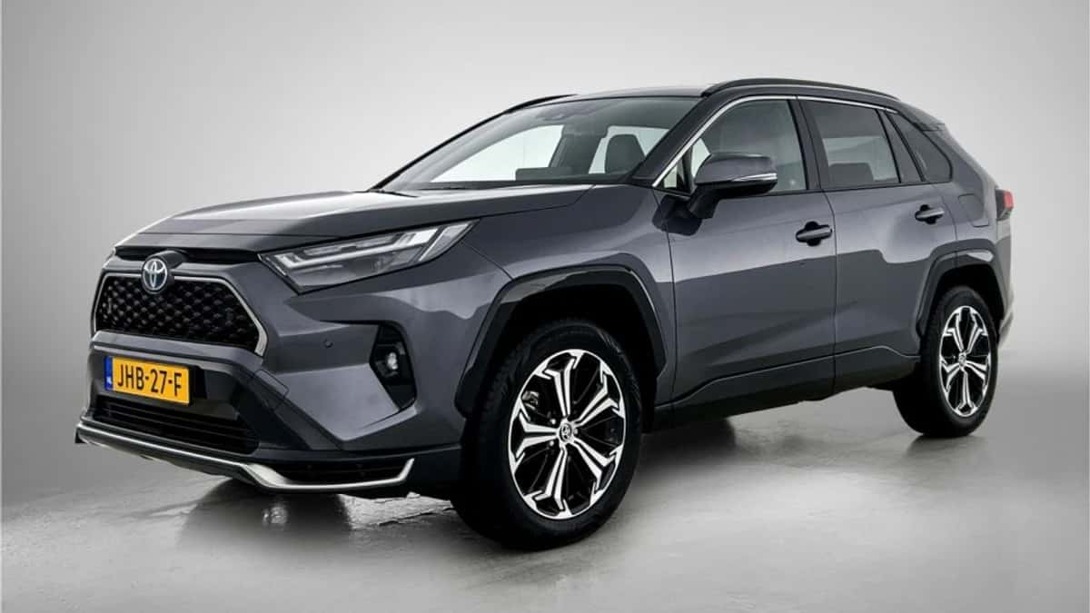 Toyota RAV4 (2025) — foto 1