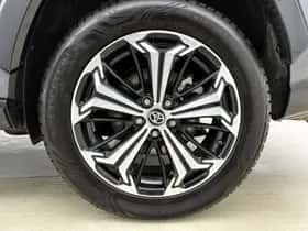 Toyota RAV4 (2025) thumbnail 23