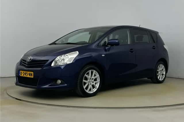 Toyota Verso (2013) thumbnail 1