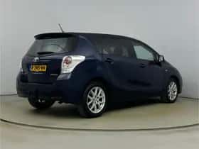 Toyota Verso (2013) thumbnail 2