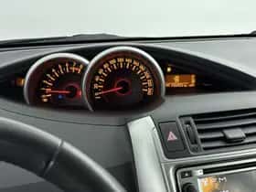 Toyota Verso (2013) thumbnail 5