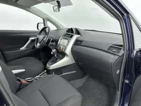 Toyota Verso (2013) thumbnail 6