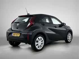 Toyota Aygo (2023) thumbnail 2