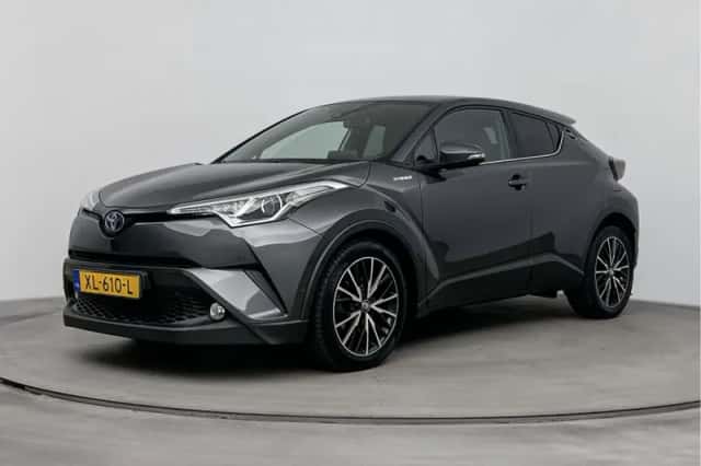 Toyota C-HR (2019) thumbnail 1