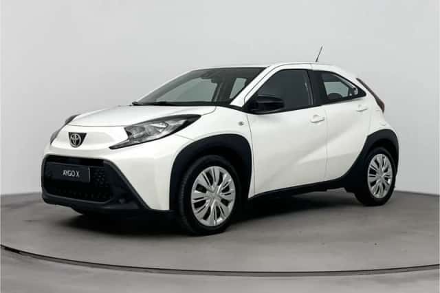 Toyota Aygo (2023) thumbnail 1