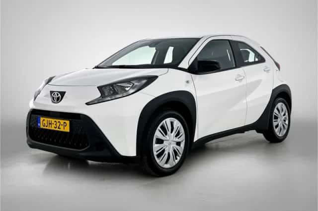 Toyota Aygo (2024) thumbnail 1