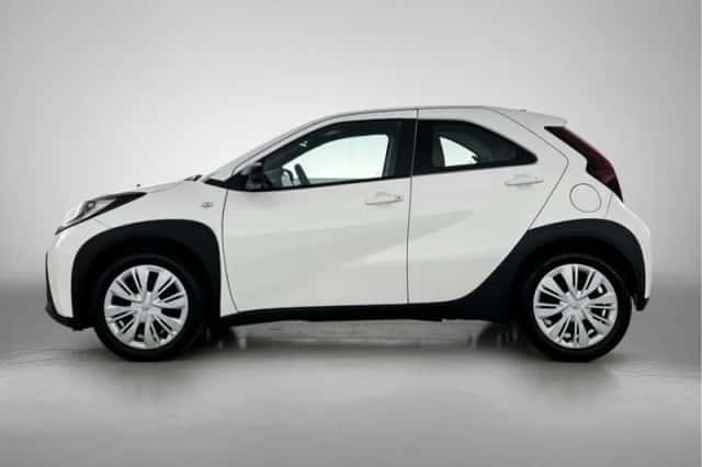 Toyota Aygo (2024) thumbnail 3
