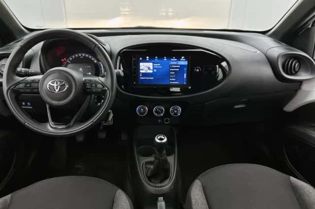 Toyota Aygo (2024) thumbnail 4