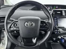 Toyota Prius (2021) thumbnail 5