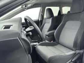 Toyota Auris (2018) thumbnail 17