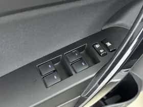 Toyota Auris (2018) thumbnail 23
