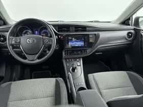 Toyota Auris (2018) thumbnail 4