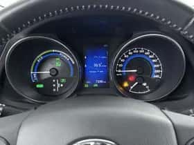 Toyota Auris (2018) thumbnail 5