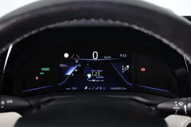 Toyota Mirai (2023) thumbnail 5