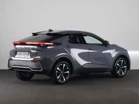 Toyota C-HR (2026) thumbnail 2