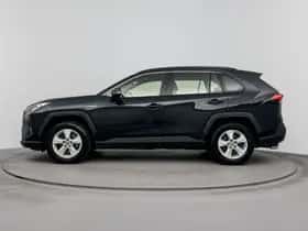 Toyota RAV4 (2021) thumbnail 3
