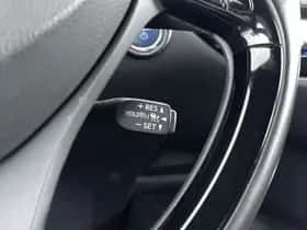 Toyota C-HR (2019) thumbnail 15