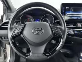 Toyota C-HR (2019) thumbnail 18