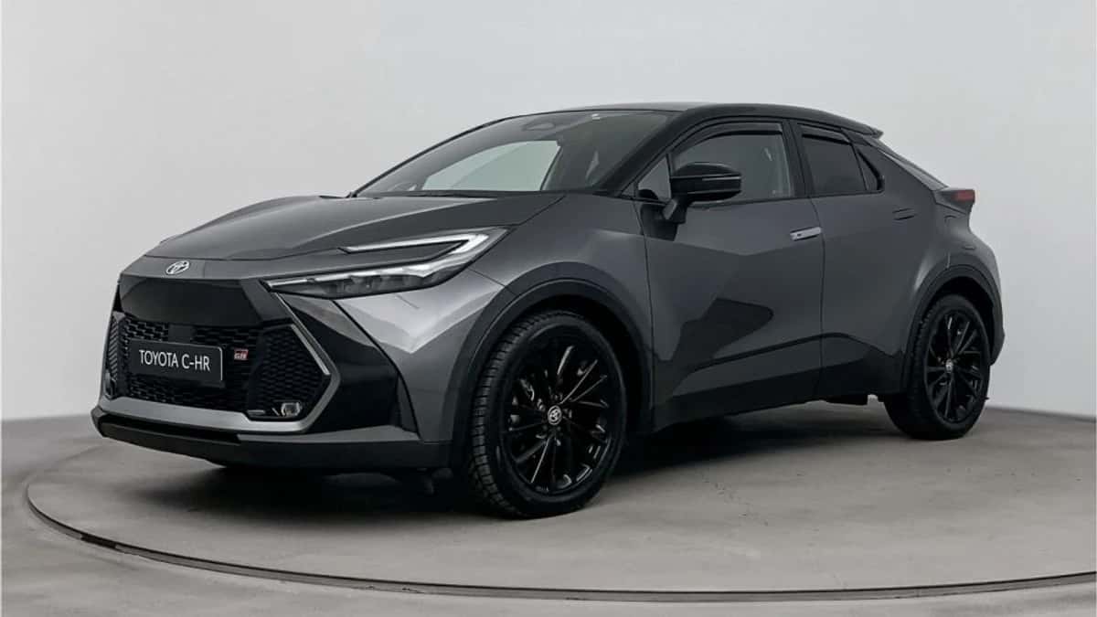 Toyota C-HR (2024) — foto 1