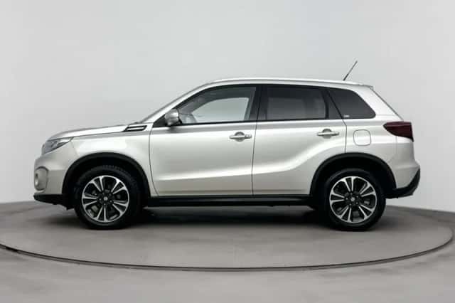 Suzuki Vitara (2024) thumbnail 3