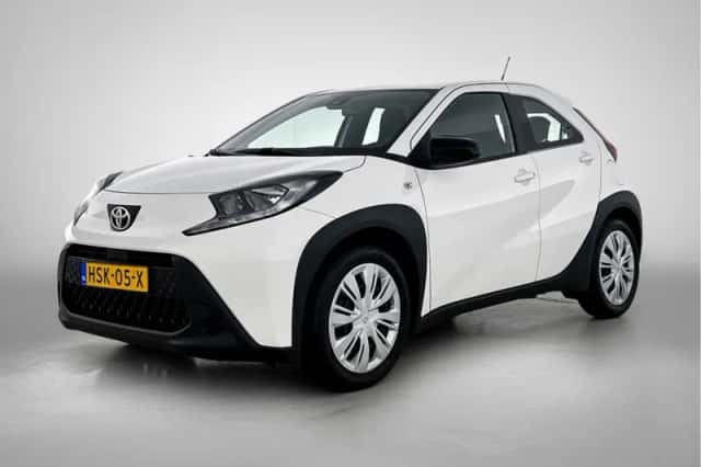 Toyota Aygo (2025) thumbnail 1