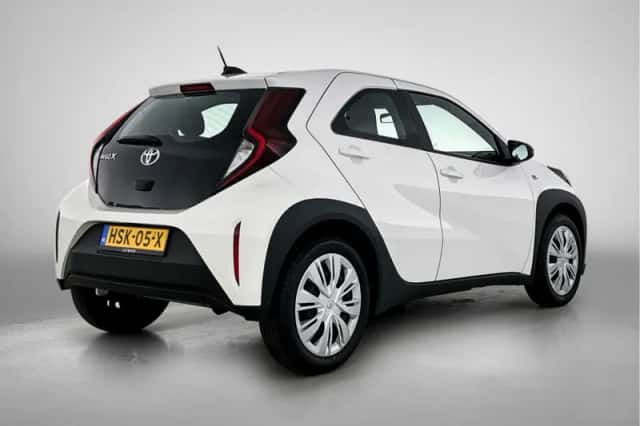 Toyota Aygo (2025) thumbnail 2