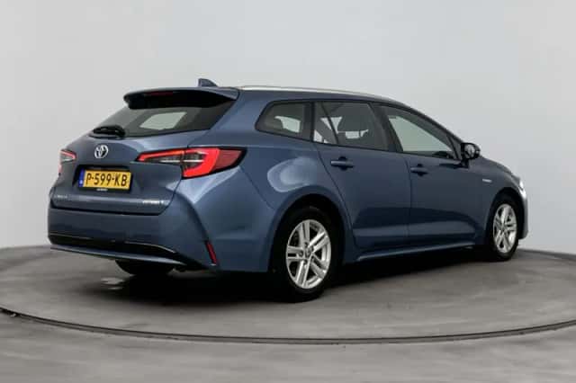 Toyota Corolla_Touring_Sports (2022) thumbnail 2