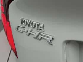 Toyota C-HR (2021) thumbnail 18