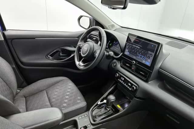Toyota Yaris (2025) thumbnail 6