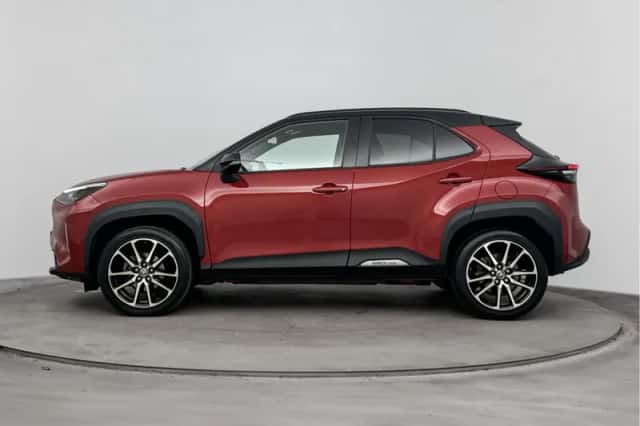 Toyota Yaris_Cross (2022) thumbnail 3