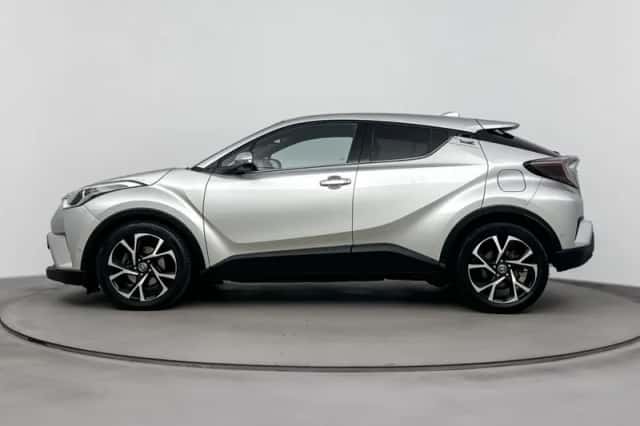 Toyota C-HR (2019) thumbnail 3