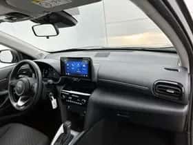 Toyota Yaris_Cross (2024) thumbnail 6