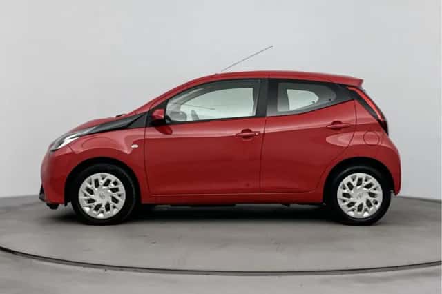 Toyota Aygo (2020) thumbnail 3