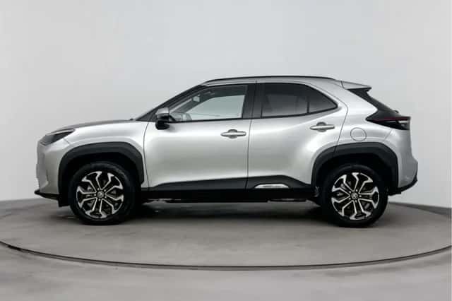 Toyota Yaris_Cross (2025) thumbnail 3
