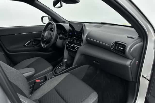 Toyota Yaris_Cross (2025) thumbnail 6