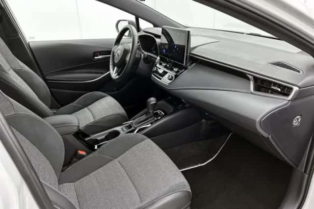 Toyota Corolla_Touring_Sports (2025) thumbnail 6