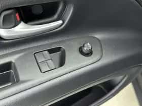 Toyota Aygo (2022) thumbnail 22