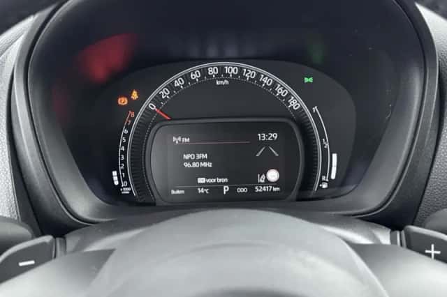 Toyota Aygo (2022) thumbnail 5