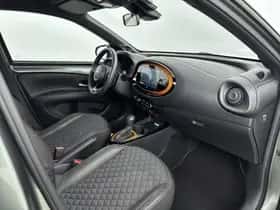 Toyota Aygo (2022) thumbnail 6