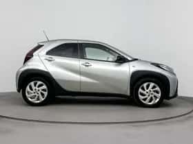 Toyota Aygo (2024) thumbnail 11