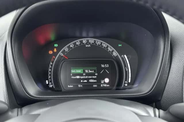 Toyota Aygo (2024) thumbnail 5