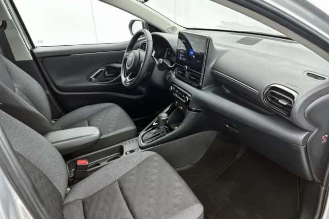Toyota Yaris (2025) thumbnail 6