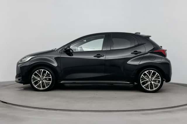 Toyota Yaris (2024) thumbnail 3