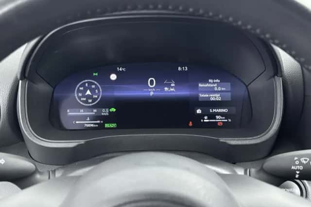 Toyota Yaris (2024) thumbnail 5