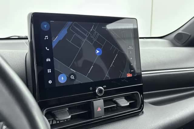 Toyota Yaris (2024) thumbnail 6