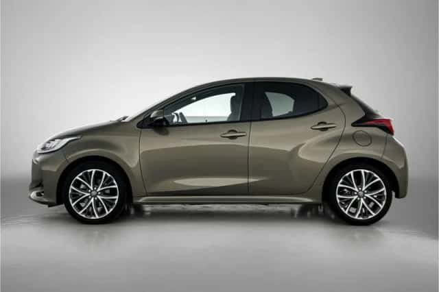 Toyota Yaris (2025) thumbnail 3