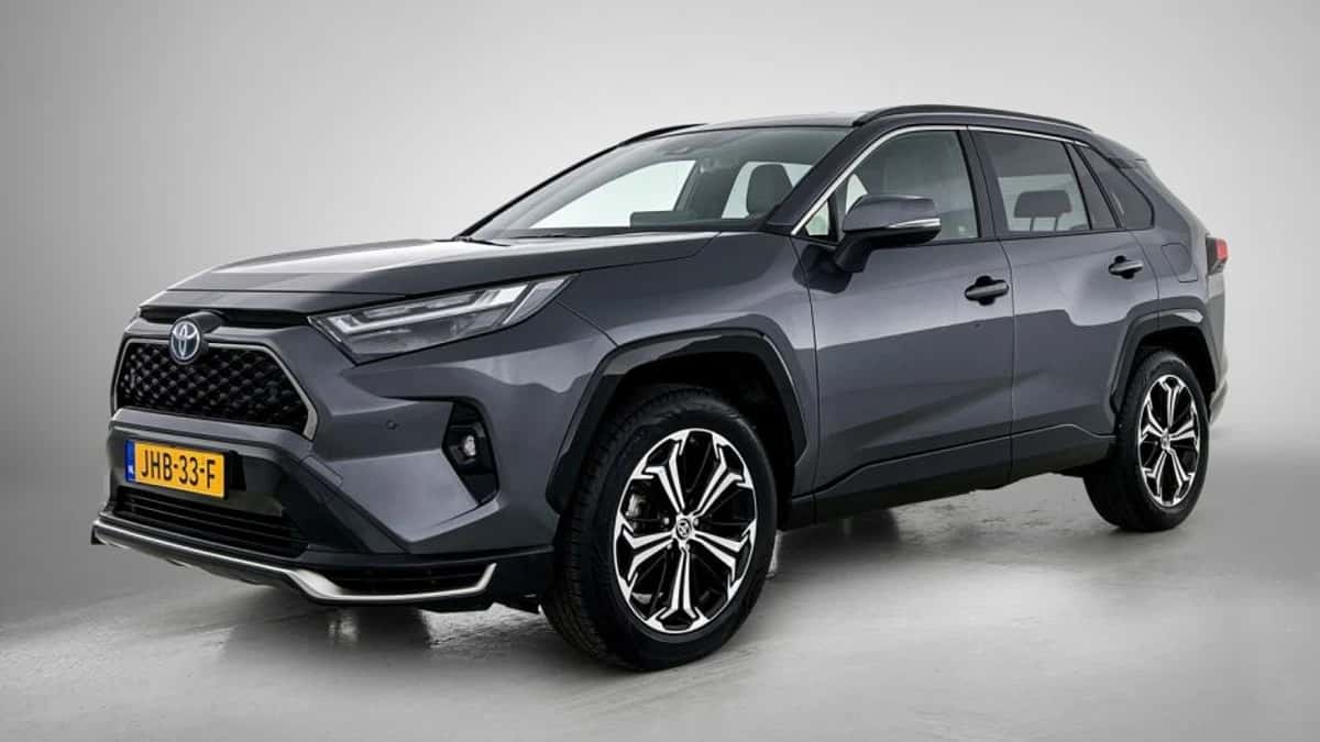 Toyota RAV4 (2025) — foto 1